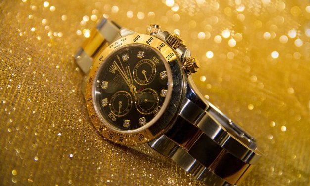 Best Watches to Match Your Date Style (2025 Guide)